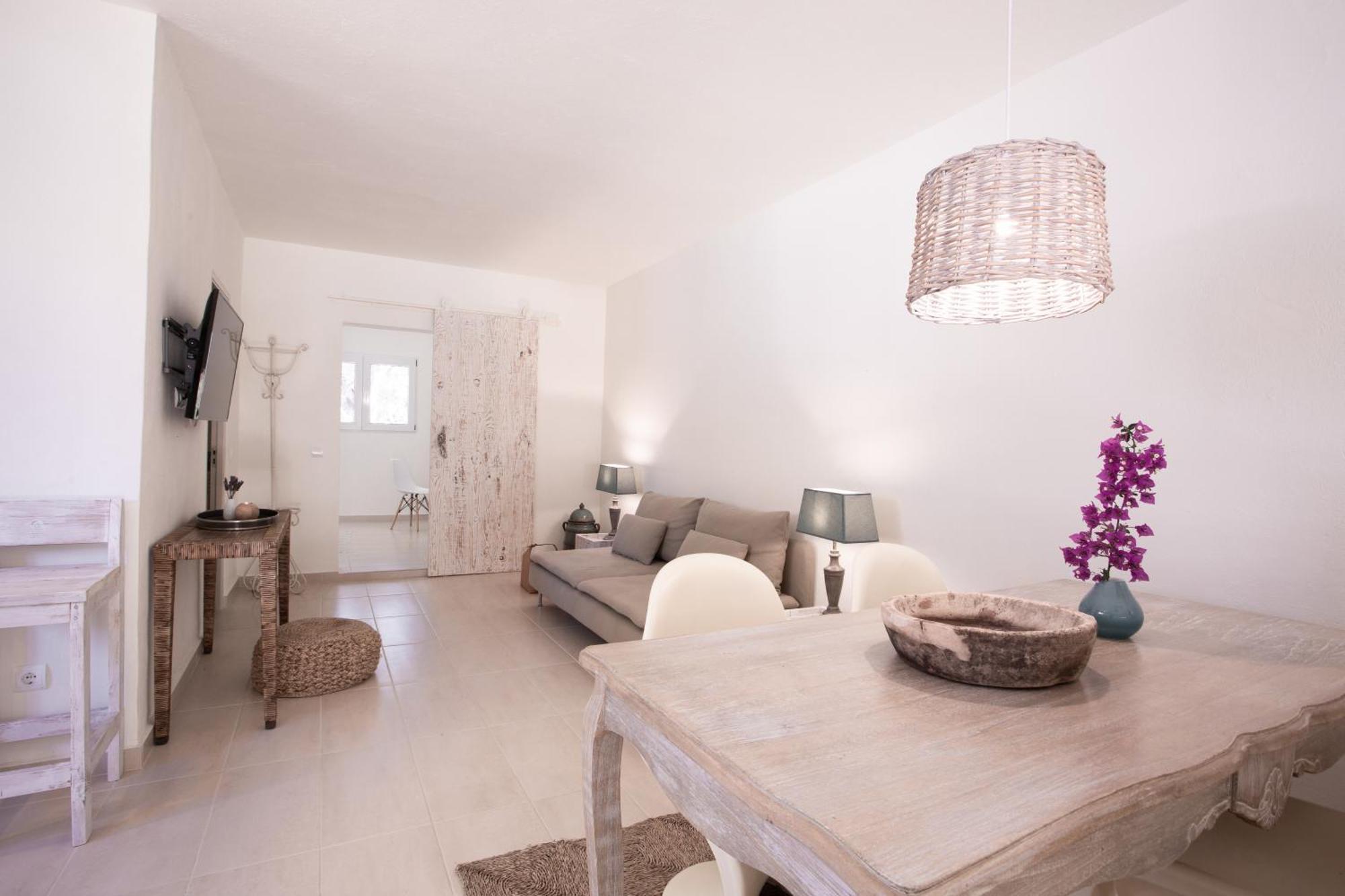 Boutique Hotel Casa Caracol - Apartments In Strandnaehe, Salzwasserpool, Fotovoltaik, Adults Only Sant Josep de sa Talaia Bagian luar foto