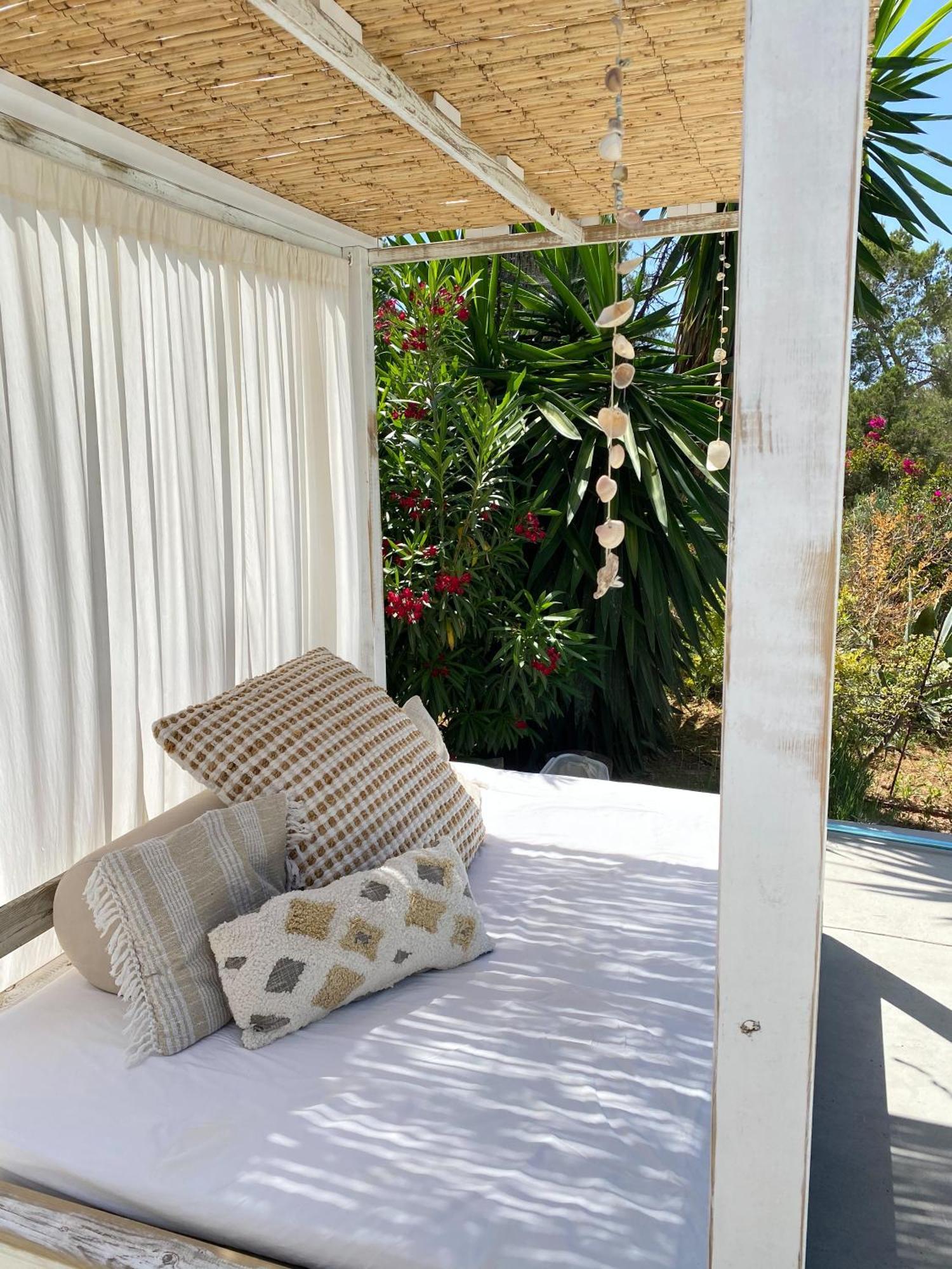 Boutique Hotel Casa Caracol - Apartments In Strandnaehe, Salzwasserpool, Fotovoltaik, Adults Only Sant Josep de sa Talaia Bagian luar foto