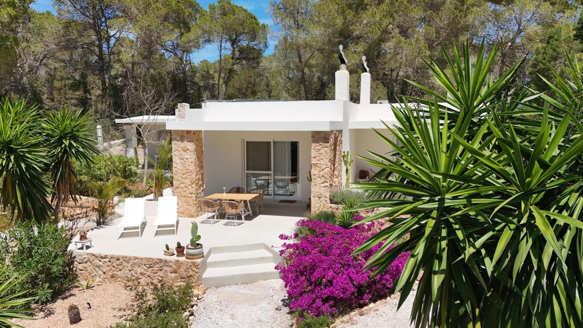 Boutique Hotel Casa Caracol - Apartments In Strandnaehe, Salzwasserpool, Fotovoltaik, Adults Only Sant Josep de sa Talaia Bagian luar foto