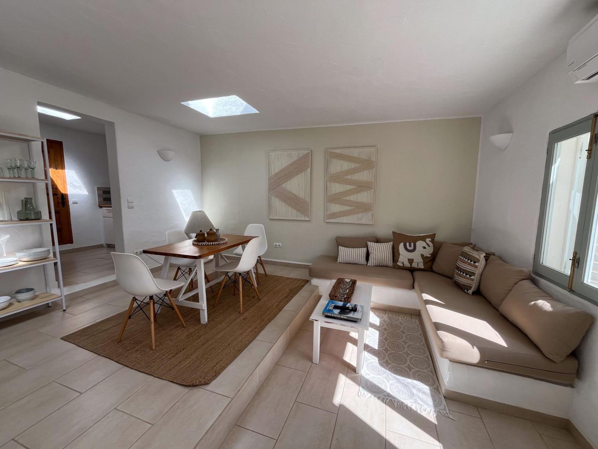 Boutique Hotel Casa Caracol - Apartments In Strandnaehe, Salzwasserpool, Fotovoltaik, Adults Only Sant Josep de sa Talaia Bagian luar foto
